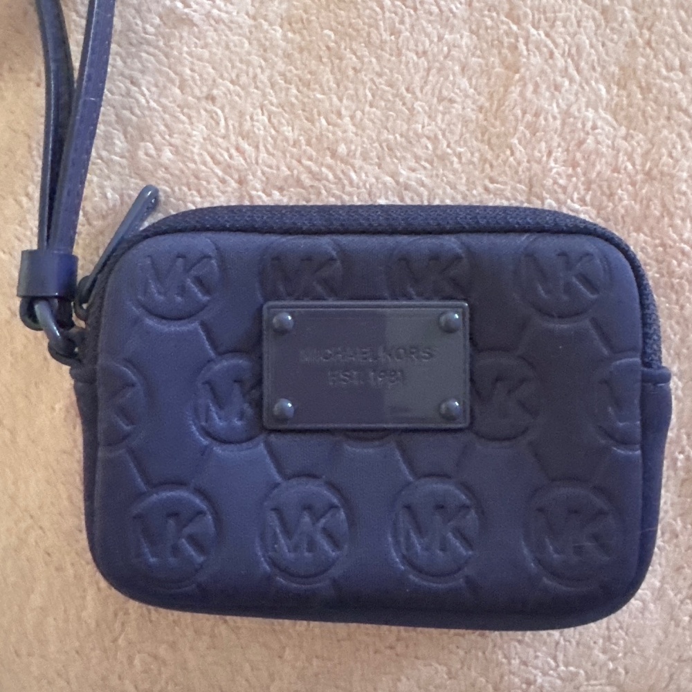 Michael Kors wristlet